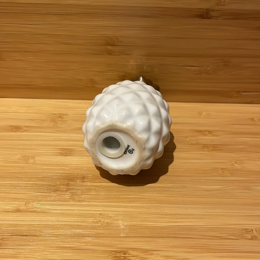 Satl Shaker - Picture 2 of 3
